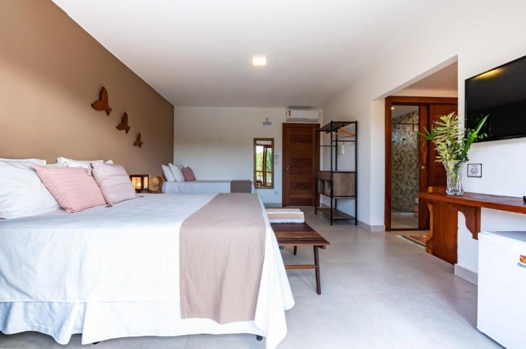 Suite with pool view