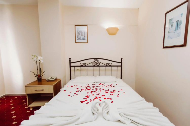Ozalp Han Hotel