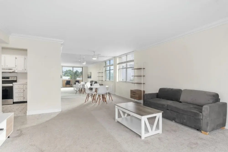 Bay Harbor Sunset Apt 3C