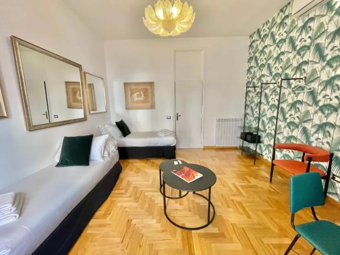 Deluxe Apartment