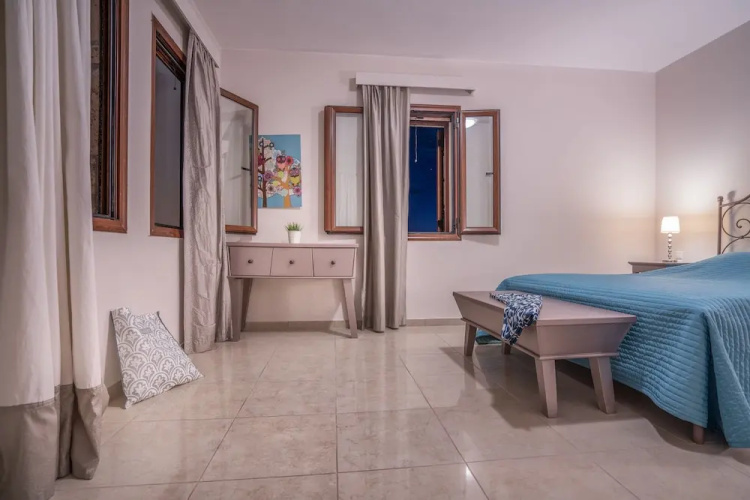 Armonia Seaside Villas