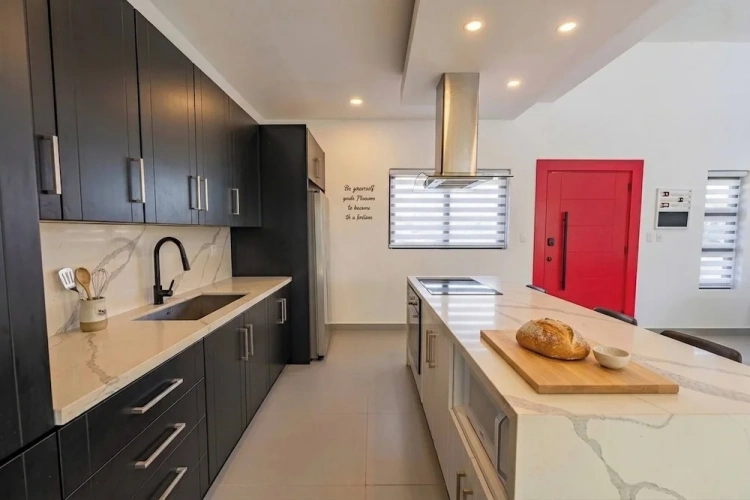 3 Bedrooms Villa