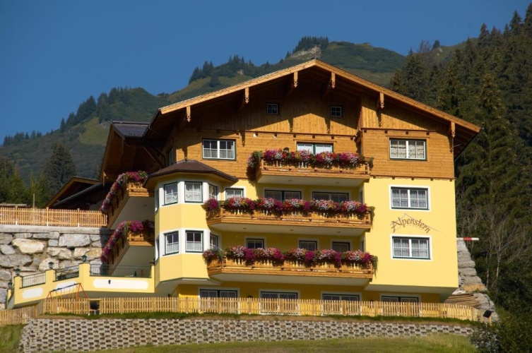 2 Bedrooms Apartment with balcony