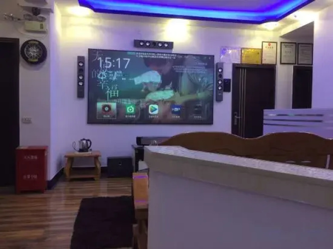 Quxian Yifang Time Couple Theme Hotel