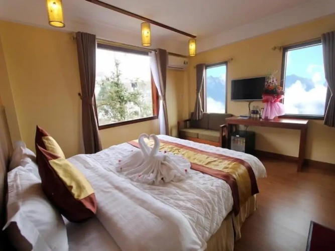 Deluxe Double room with mountain view