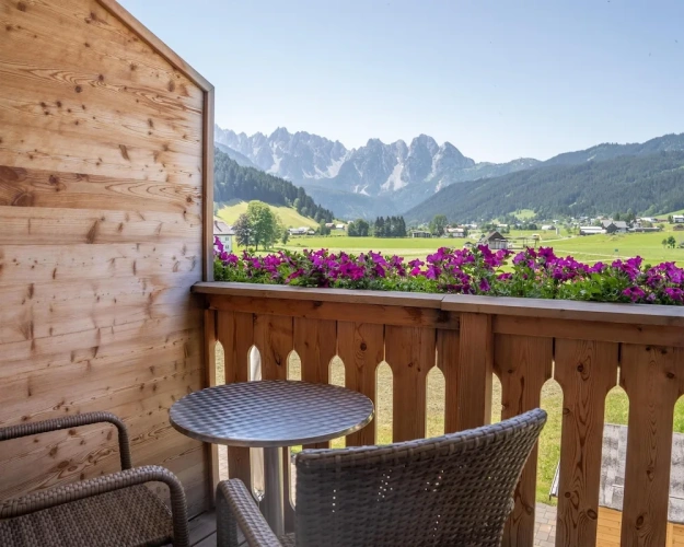 Superior Quadruple room with balcony and with mountain view