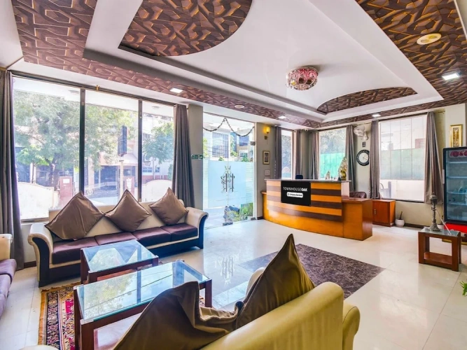 Townhouse Malviya Nagar Fortis Hospital
