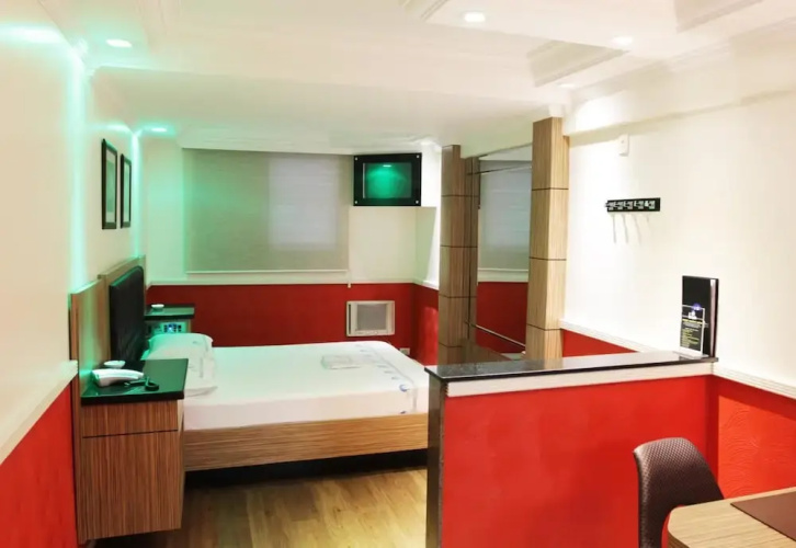 Hotel Metropolis