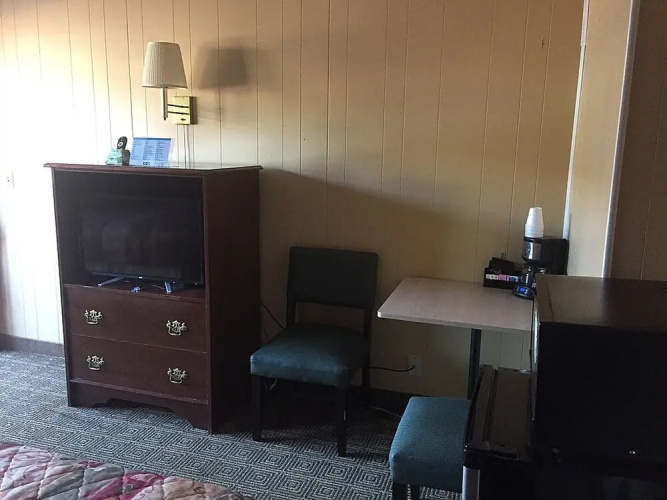 TownHouse Motel