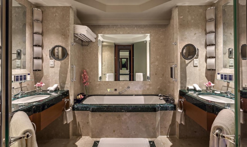 The Peninsula Bangkok photo 16