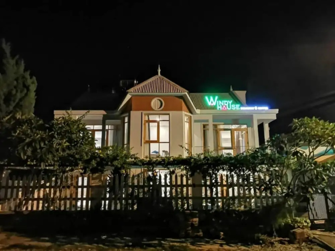 Windy House - Hostel