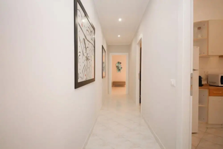 Rome Flat 42 by Ghor
