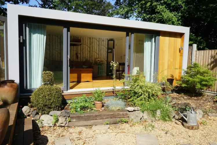 Architect-designed Garden Studio