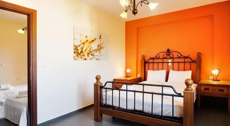 Chrisovalanto Hotel