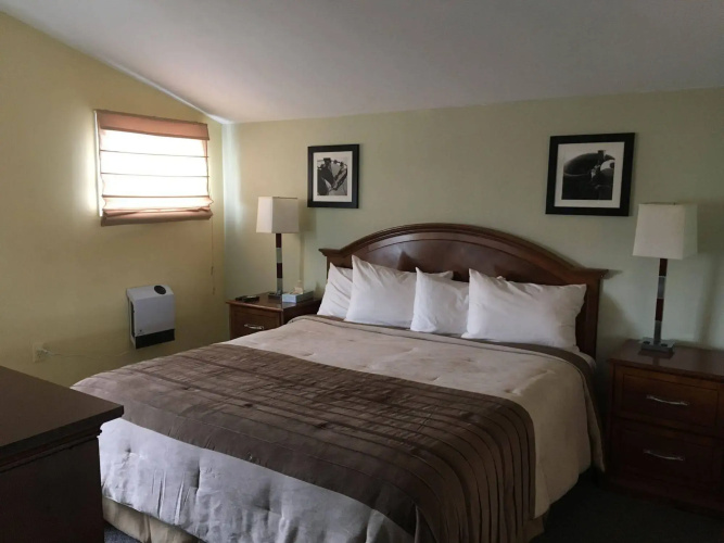 The Grenville Hotel and Restaurant