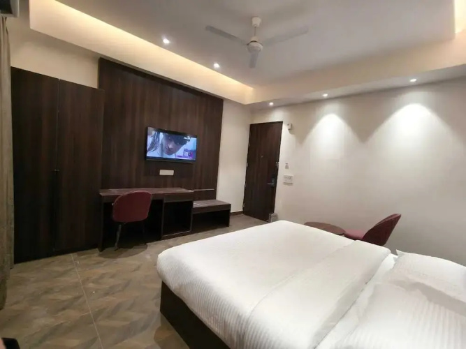 The Altruist Hotel Sec-57