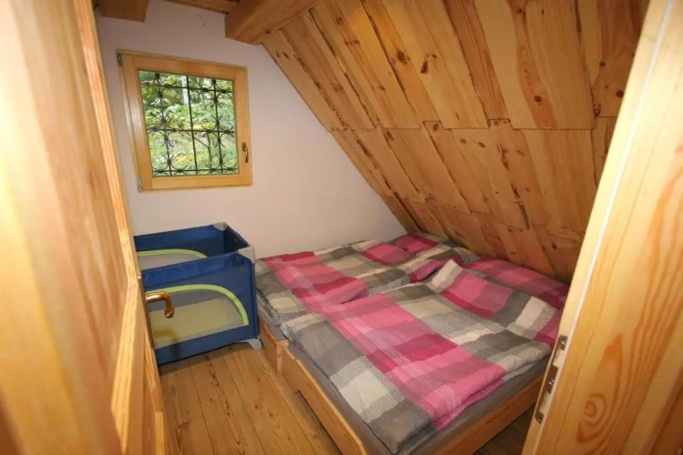 Fikfak Cottage