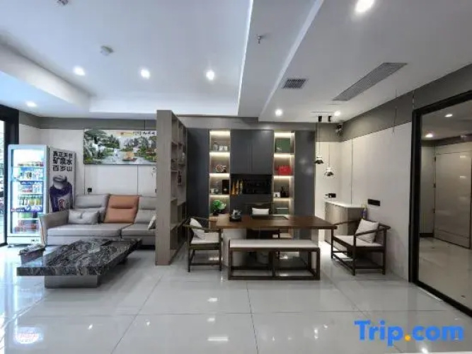 Zeyi Boting Hotel