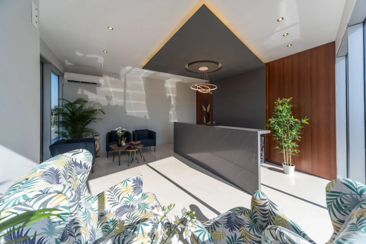 Green Hills Suites