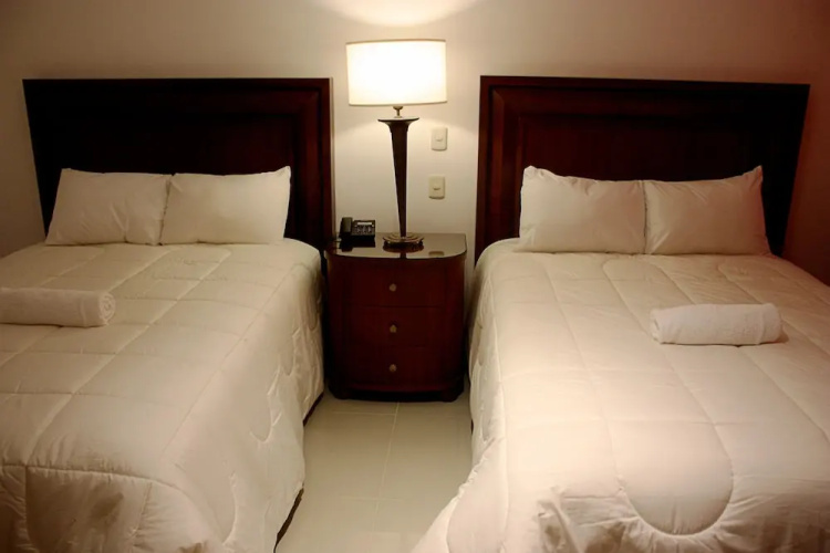 MC Hotel Ica