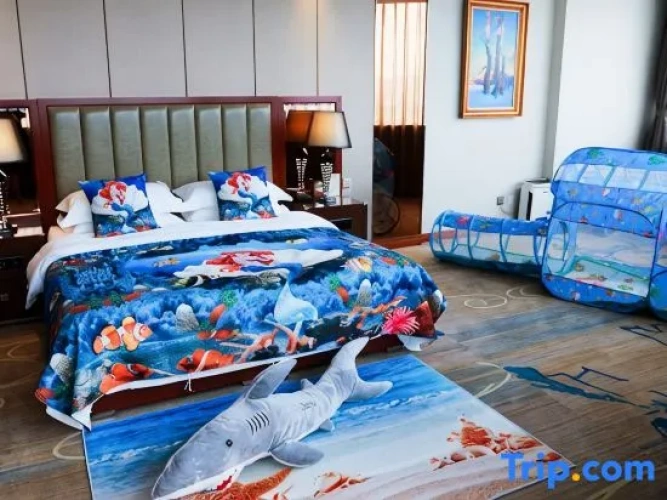 Family Suite with view