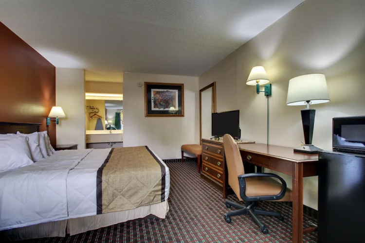 Key West Inn - Lafayette