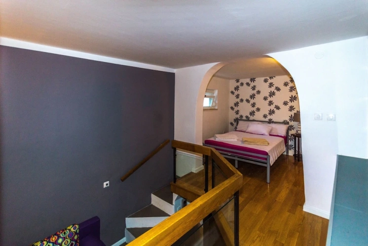 Apartment with balcony and with sea view