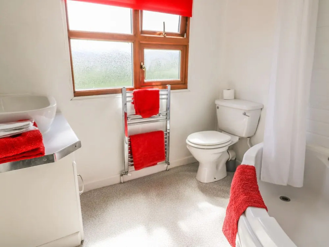 Quakerfield Lodge