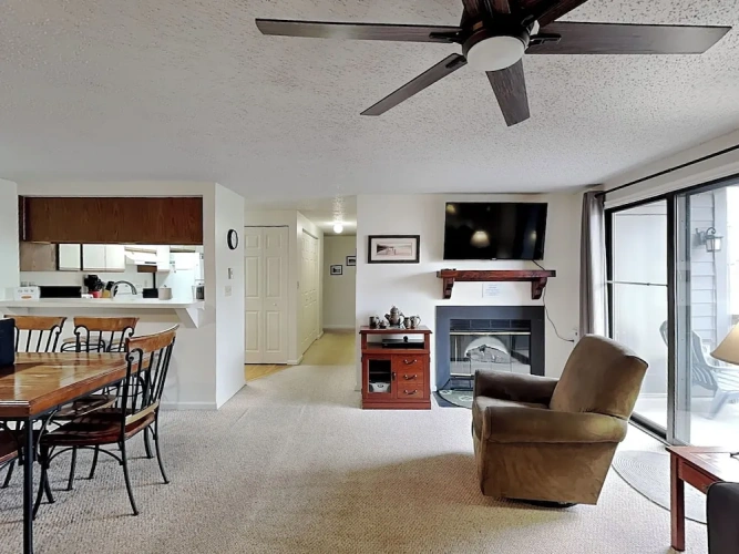 2 Bedrooms Studio