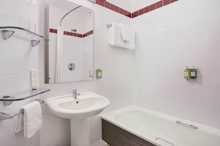 Leonardo Hotel Brighton photo 12