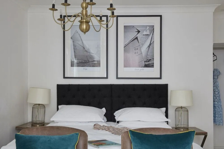 Lyme Townhouse