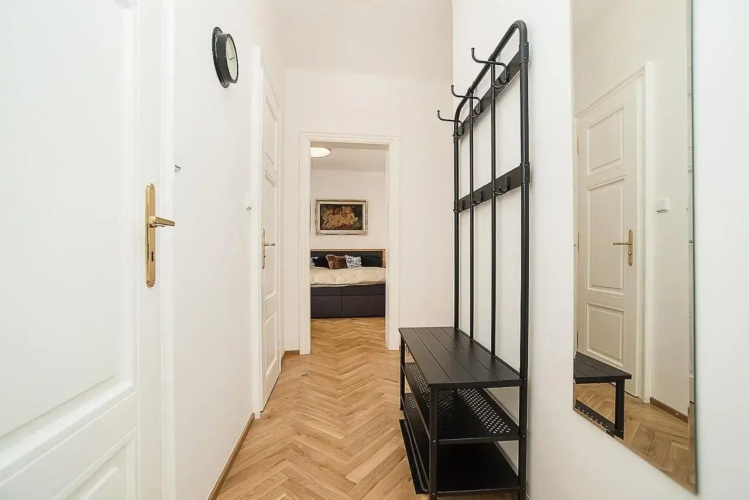 Unique Apt 250m from the Charles Bridge