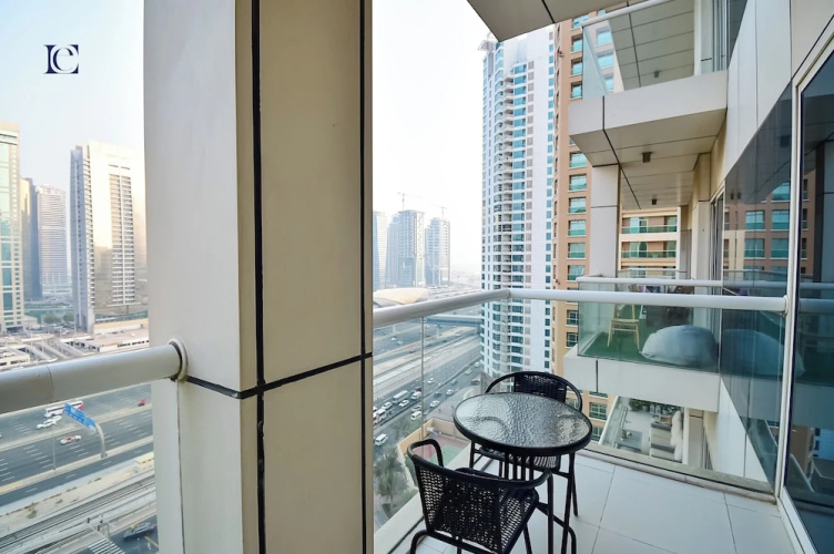 AST - Modern studio flat with balcony