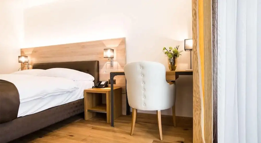 Standard Double room with view
