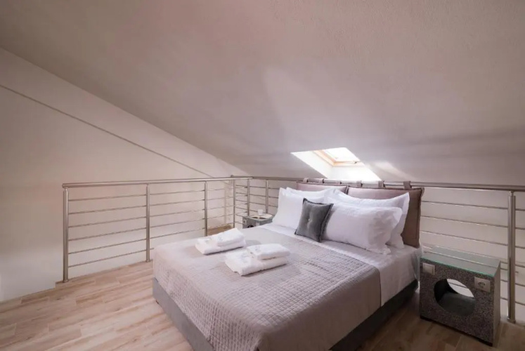 Xenia Suites