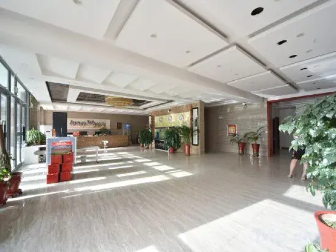Ruoqiang Galaxy Hotel