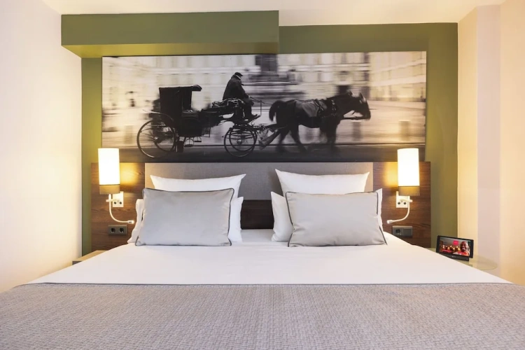 Comfort room