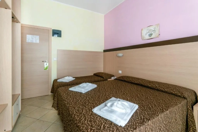 Triple room