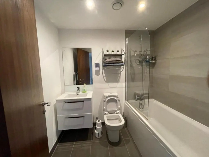 Modern Apartment near Bullring