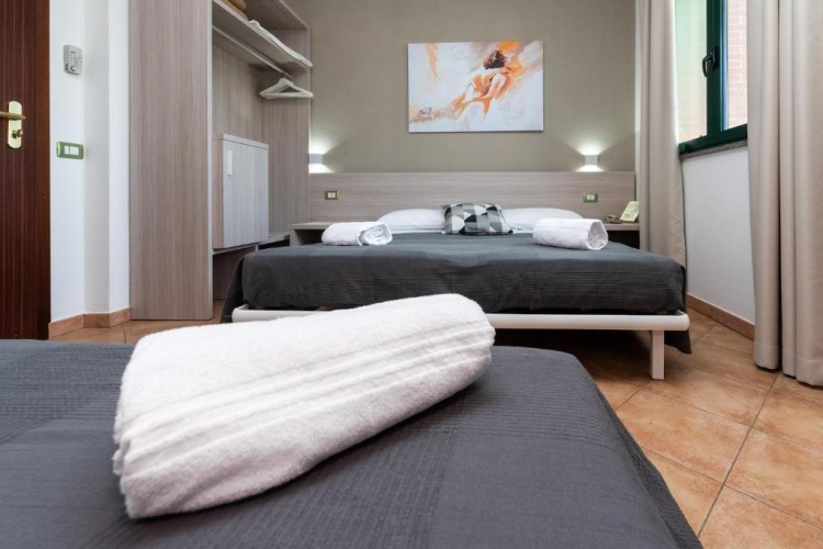 Triple room