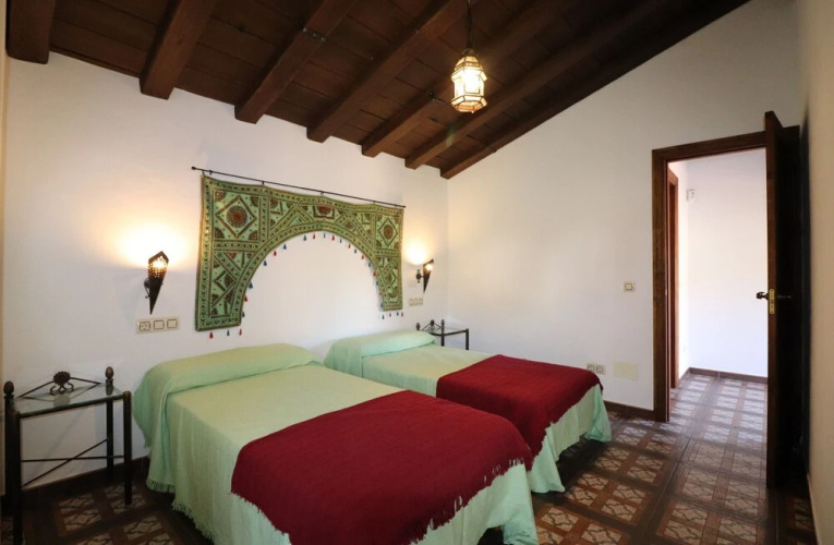 1071 Villa la Molineta