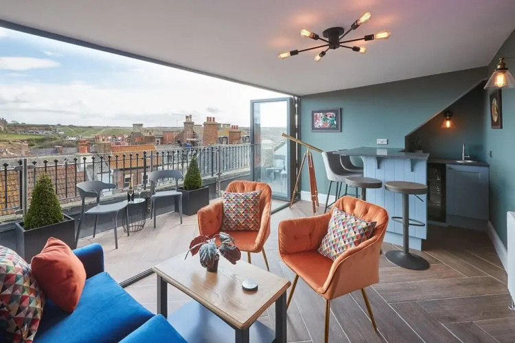 Host Stay Deveraux House