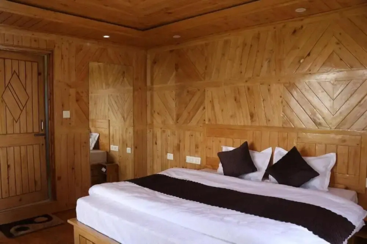 The OutHouse Forest View - Kalatop