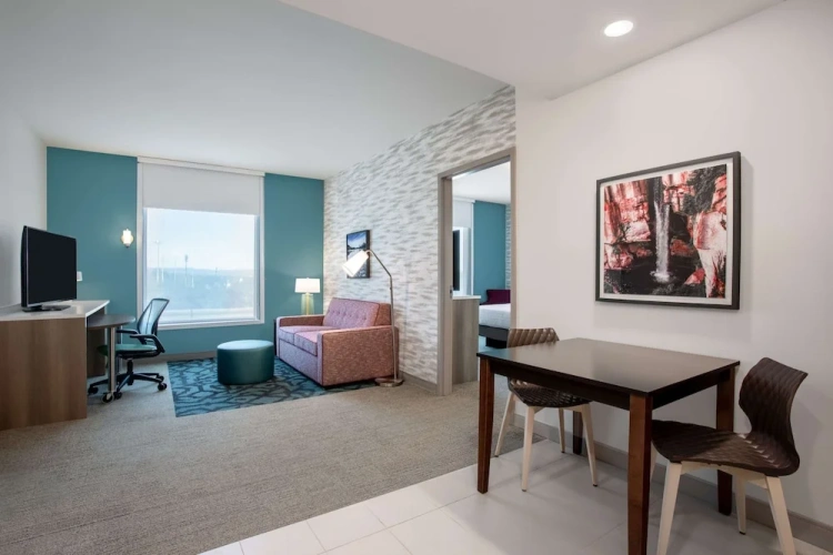 1 Bedroom Suite