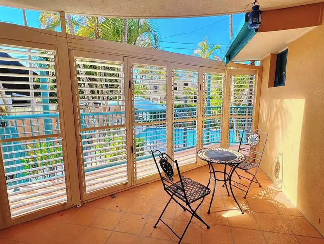 Karana Palms Self Contained Apartments