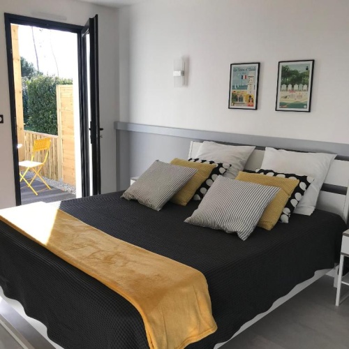 Standard Double room with garden view
