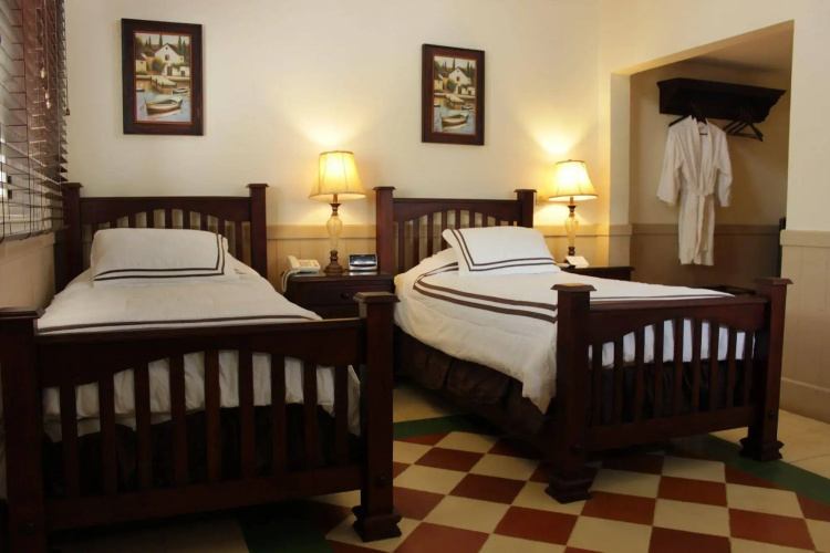 Hotel Victoriano