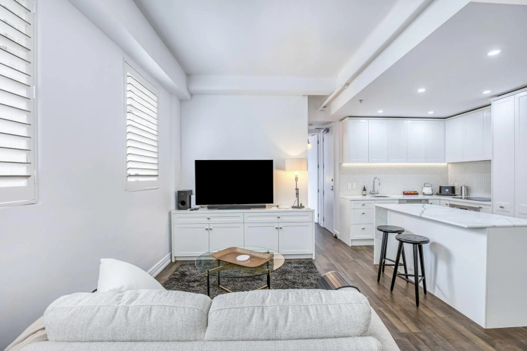 Stylish Central Penthouse
