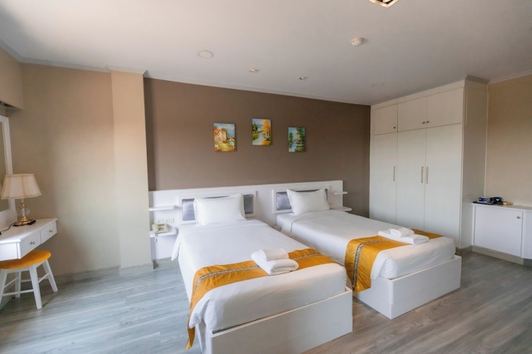 Superior Twin room with balcony