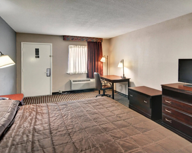 Loyalty Inn Gainesville